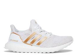 Adidas: Белые кроссовки  UltraBoost DNA