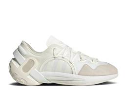 Adidas: Белые кроссовки  Boost