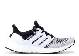 Adidas: Чёрные кроссовки  UltraBoost