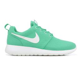 Nike: Зелёные кроссовки  Roshe Run