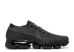 Nike: Кроссовки  Air Vapormax