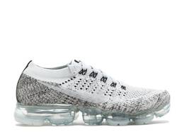 Nike: Серые кроссовки  Air Vapormax