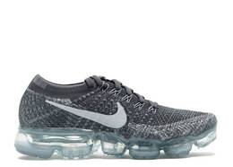 Nike: Серые кроссовки  Air Vapormax