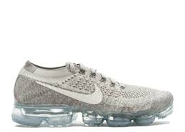 Nike: Серые кроссовки  Air Vapormax