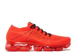 Nike: Яркие кроссовки  Air Vapormax