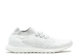 Adidas: Белые кроссовки  UltraBoost Uncaged