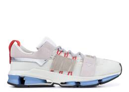 Adidas: Белые кроссовки 