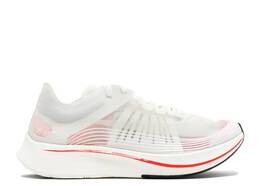 Nike: Белые кроссовки  Zoom Fly SP