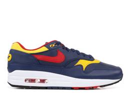 Nike: Серые кроссовки  Air Max 1