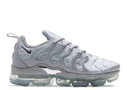 Nike: Серые кроссовки  Air Vapormax Plus