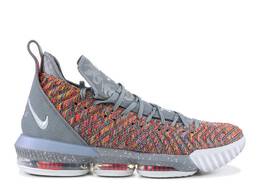 Nike: Серые кроссовки  Lebron 16