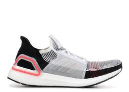 Adidas: Красные кроссовки  UltraBoost 19