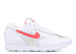Nike: Красные кроссовки 