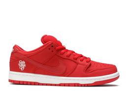 Nike: Красные кроссовки  Dunk Low Pro SB