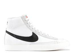 Nike: Белые кроссовки  Blazer Mid 77 Vintage