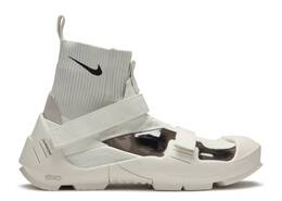 Nike: Светлые кроссовки  Flyknit