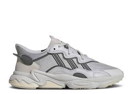 Adidas: Светлые кроссовки  Ozweego