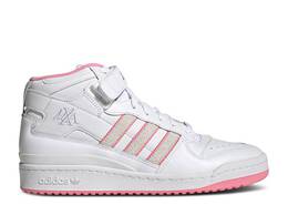 Adidas: Белые кроссовки  Forum 84