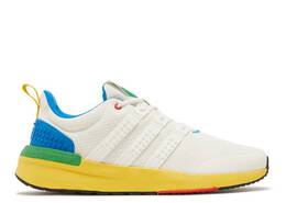 Adidas: Белые кроссовки  Equipment