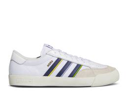 Adidas: Белые кроссовки 