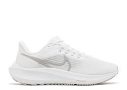 Nike: Белые кроссовки  Pure Platinum