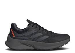 Adidas: Чёрные кроссовки  Terrex