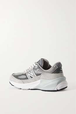 New Balance: Серые кроссовки 