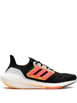 adidas: Чёрные кроссовки  UltraBoost
