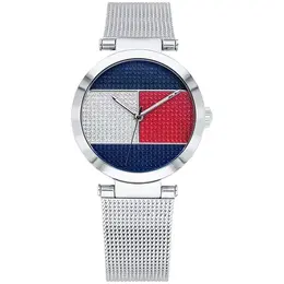 TOMMY HILFIGER: Часы 