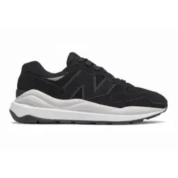 New Balance: Чёрные кроссовки  5740