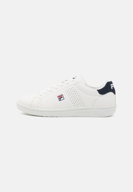 Fila: Белые кроссовки 