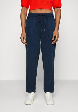 Pepe Jeans: Джинсы 