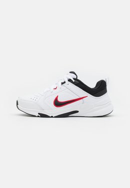 Nike: Белые кроссовки 