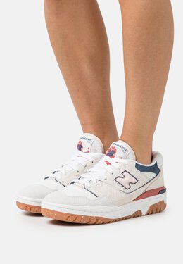 New Balance: Белые кроссовки 