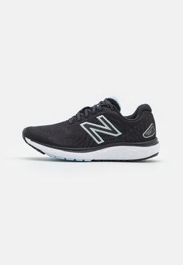 New Balance: Чёрные кроссовки 