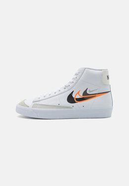 Nike: Белые кроссовки Blazer Mid 77