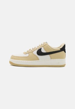 Nike: Золотые кроссовки Air Force 1