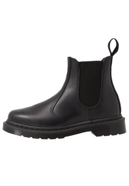 Dr. Martens: Чёрные ботинки 