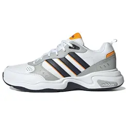 adidas: Белые кроссовки 