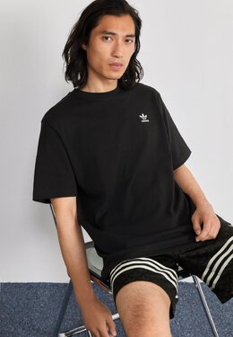 Adidas Originals: Футболка  Originals с принтом