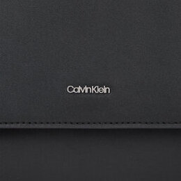 Calvin Klein: Чёрная сумка