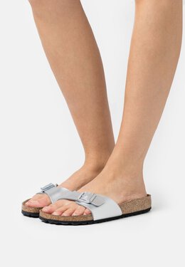 Birkenstock: Серебристые шлёпанцы 