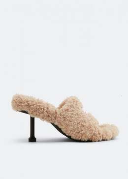 Balenciaga: Розовые сандалии Furry