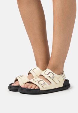 Birkenstock: Босоножки 