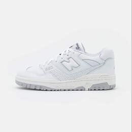 New Balance: Белые кроссовки  550