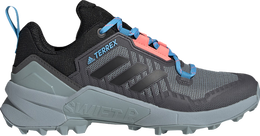 Adidas: Красные кроссовки  Terrex Swift