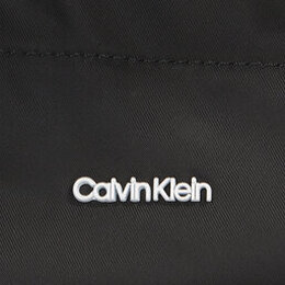 Calvin Klein: Чёрная сумка