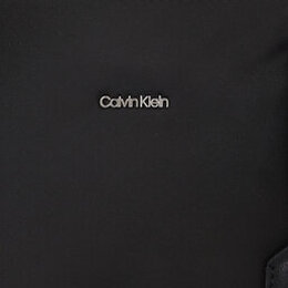 Calvin Klein: Чёрная сумка