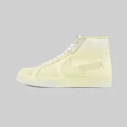 NIKE: Жёлтые кеды Blazer