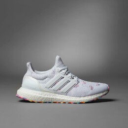 Adidas: Белые кроссовки  UltraBoost
